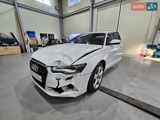 Білий Ауді А6, об'ємом двигуна 2 л та пробігом 42 тис. км за 13000 $, фото 1 на Automoto.ua