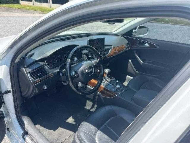 Белый Ауди А6, объемом двигателя 2 л и пробегом 129 тыс. км за 3400 $, фото 13 на Automoto.ua