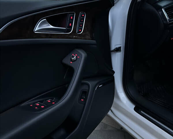 Белый Ауди А6, объемом двигателя 3 л и пробегом 198 тыс. км за 17800 $, фото 26 на Automoto.ua