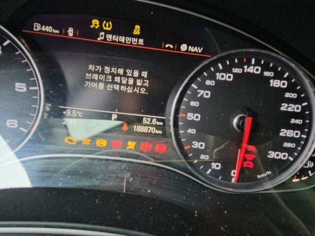 Білий Ауді А6, об'ємом двигуна 3 л та пробігом 188 тис. км за 12900 $, фото 32 на Automoto.ua