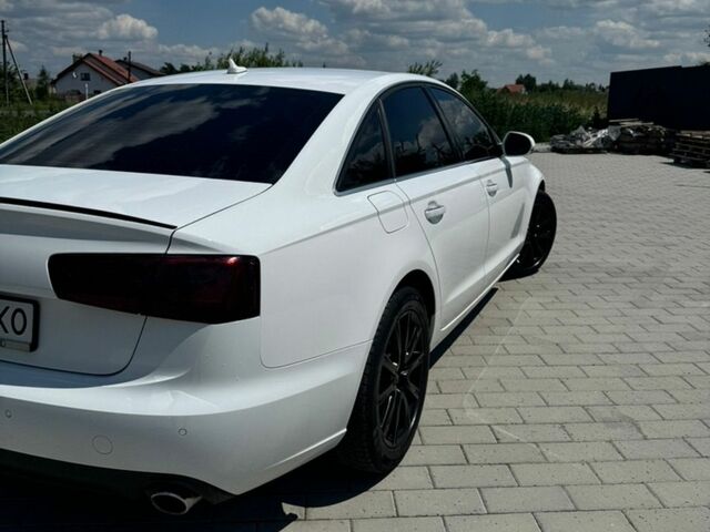 Білий Ауді А6, об'ємом двигуна 1.98 л та пробігом 234 тис. км за 11199 $, фото 4 на Automoto.ua