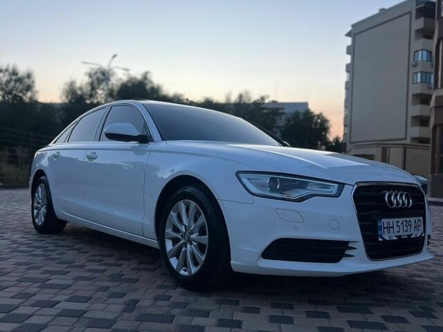 Белый Ауди А6, объемом двигателя 2 л и пробегом 166 тыс. км за 17200 $, фото 2 на Automoto.ua