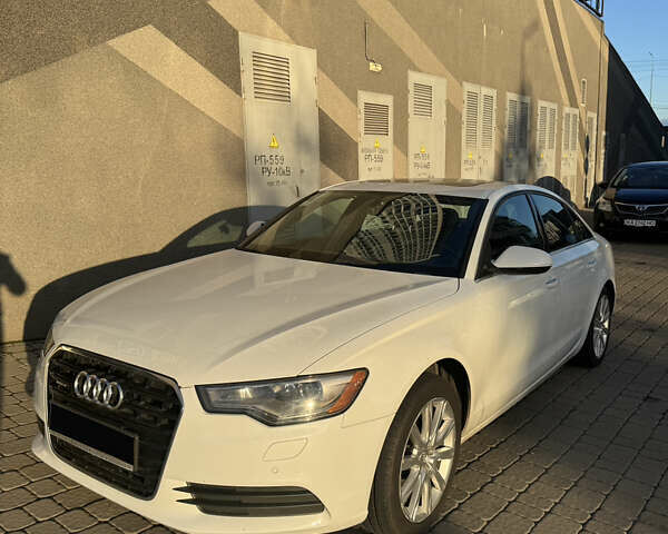 Белый Ауди А6, объемом двигателя 1.98 л и пробегом 178 тыс. км за 14000 $, фото 1 на Automoto.ua