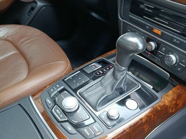 Білий Ауді А6, об'ємом двигуна 2 л та пробігом 187 тис. км за 14000 $, фото 19 на Automoto.ua