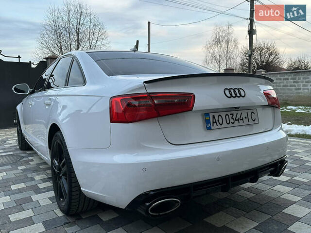 Белый Ауди А6, объемом двигателя 1.98 л и пробегом 230 тыс. км за 13200 $, фото 5 на Automoto.ua