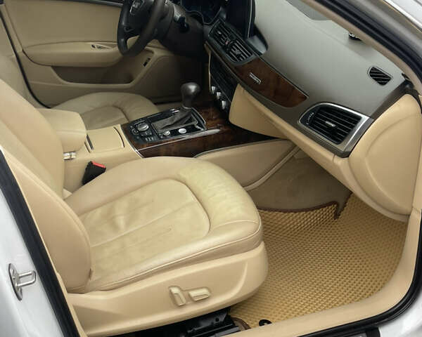 Белый Ауди А6, объемом двигателя 1.98 л и пробегом 163 тыс. км за 15200 $, фото 10 на Automoto.ua