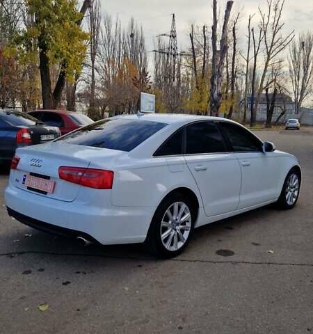 Білий Ауді А6, об'ємом двигуна 2 л та пробігом 221 тис. км за 13000 $, фото 6 на Automoto.ua
