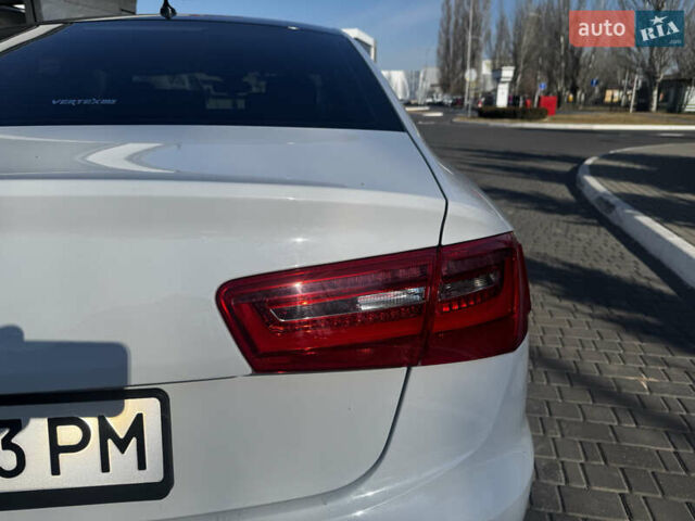 Ауди А6 2014 в Одессе на Automoto.ua Белый Ауди А6, объемом двигателя 2 л и пробегом 245 тыс. км за 14500 $, фото 5 на Automoto.ua