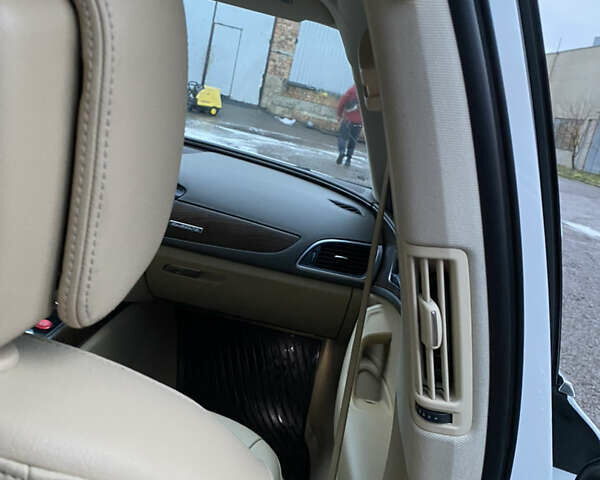 Білий Ауді А6, об'ємом двигуна 2 л та пробігом 235 тис. км за 13500 $, фото 59 на Automoto.ua