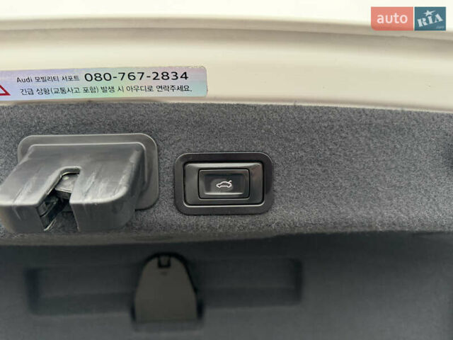 Белый Ауди А6, объемом двигателя 3 л и пробегом 180 тыс. км за 18555 $, фото 77 на Automoto.ua