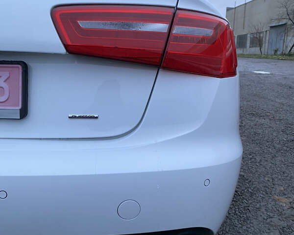 Білий Ауді А6, об'ємом двигуна 2 л та пробігом 235 тис. км за 13500 $, фото 18 на Automoto.ua