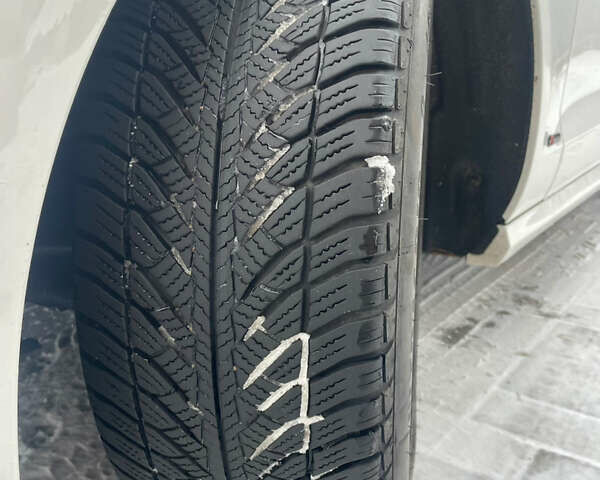 Білий Ауді А6, об'ємом двигуна 1.98 л та пробігом 183 тис. км за 15999 $, фото 37 на Automoto.ua