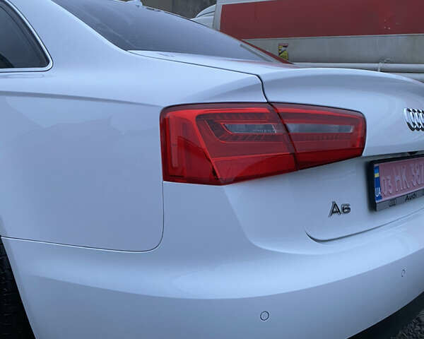 Білий Ауді А6, об'ємом двигуна 2 л та пробігом 235 тис. км за 13500 $, фото 20 на Automoto.ua