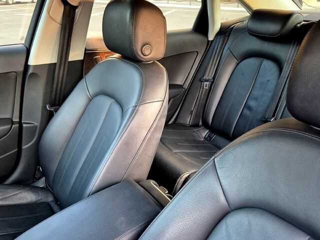 Белый Ауди А6, объемом двигателя 2 л и пробегом 168 тыс. км за 18000 $, фото 7 на Automoto.ua