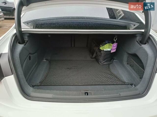 Белый Ауди А6, объемом двигателя 3 л и пробегом 147 тыс. км за 15400 $, фото 25 на Automoto.ua