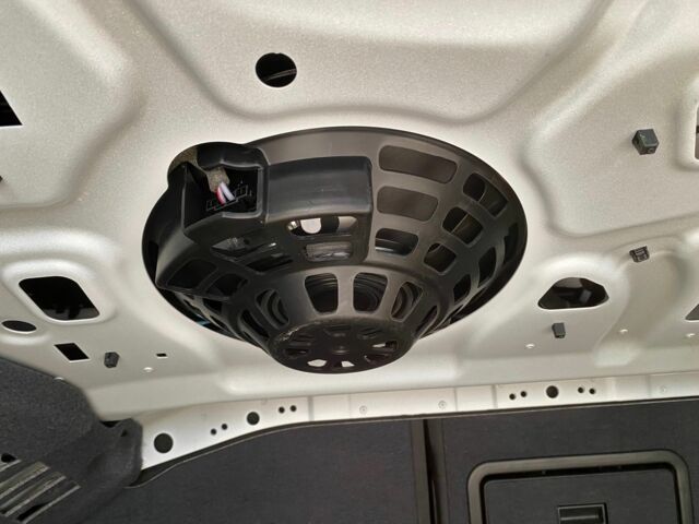 Белый Ауди А6, объемом двигателя 3 л и пробегом 184 тыс. км за 16000 $, фото 2 на Automoto.ua