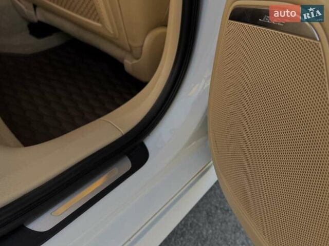 Ауди А6 2014 в Львове на Automoto.ua Белый Ауди А6, объемом двигателя 2.97 л и пробегом 259 тыс. км за 22000 $, фото 23 на Automoto.ua