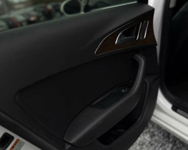 Білий Ауді А6, об'ємом двигуна 1.97 л та пробігом 188 тис. км за 16200 $, фото 19 на Automoto.ua