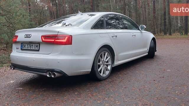 Білий Ауді А6, об'ємом двигуна 1.98 л та пробігом 183 тис. км за 16000 $, фото 5 на Automoto.ua