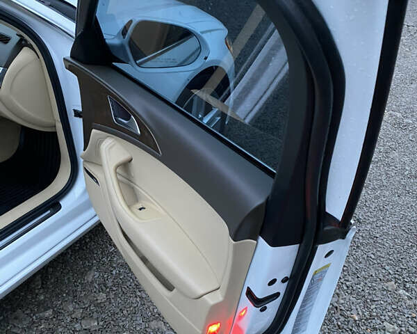 Білий Ауді А6, об'ємом двигуна 2 л та пробігом 235 тис. км за 13500 $, фото 35 на Automoto.ua