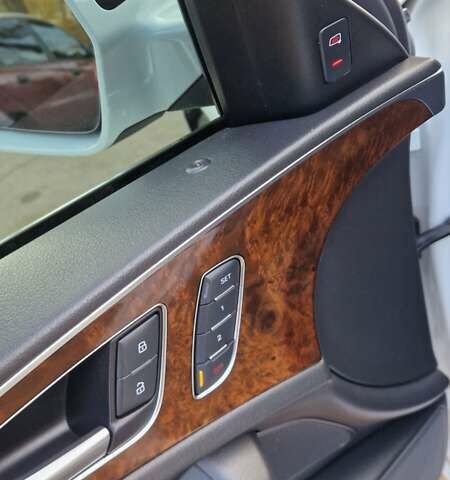 Білий Ауді А6, об'ємом двигуна 2 л та пробігом 221 тис. км за 13000 $, фото 19 на Automoto.ua