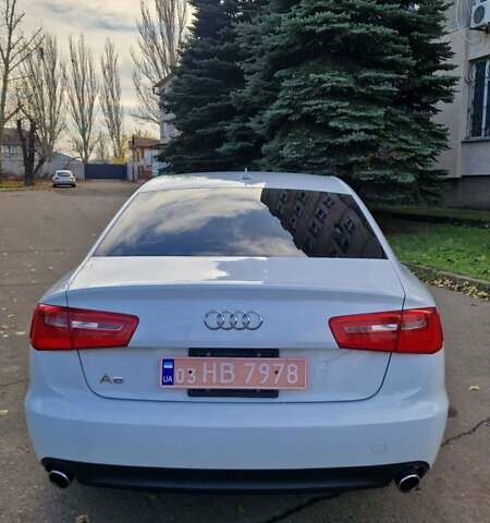 Білий Ауді А6, об'ємом двигуна 2 л та пробігом 221 тис. км за 13000 $, фото 7 на Automoto.ua