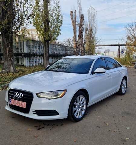 Білий Ауді А6, об'ємом двигуна 2 л та пробігом 221 тис. км за 13000 $, фото 2 на Automoto.ua