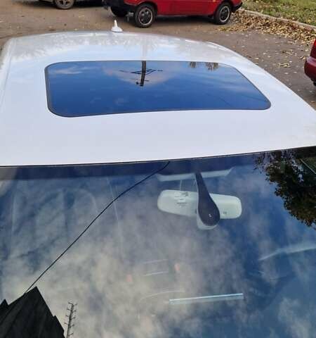 Білий Ауді А6, об'ємом двигуна 2 л та пробігом 221 тис. км за 13000 $, фото 4 на Automoto.ua