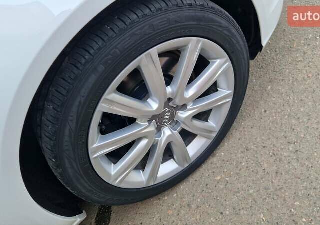 Белый Ауди А6, объемом двигателя 2 л и пробегом 221 тыс. км за 13500 $, фото 5 на Automoto.ua