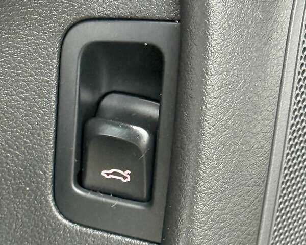 Белый Ауди А6, объемом двигателя 3 л и пробегом 185 тыс. км за 17950 $, фото 67 на Automoto.ua