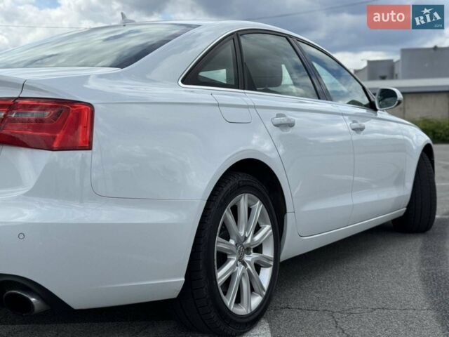 Білий Ауді А6, об'ємом двигуна 1.98 л та пробігом 192 тис. км за 13500 $, фото 15 на Automoto.ua