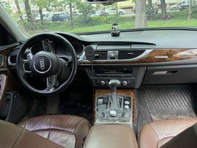 Белый Ауди А6, объемом двигателя 3 л и пробегом 225 тыс. км за 15000 $, фото 7 на Automoto.ua