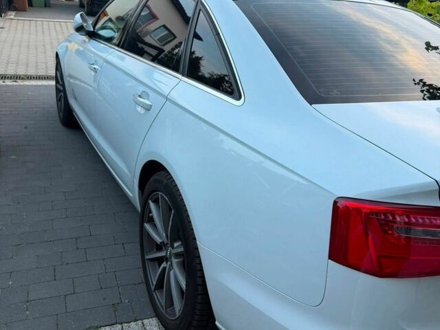 Белый Ауди А6, объемом двигателя 2 л и пробегом 180 тыс. км за 14800 $, фото 6 на Automoto.ua