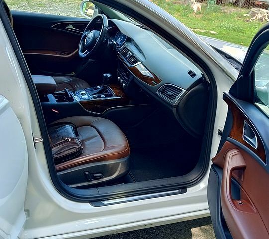 Білий Ауді А6, об'ємом двигуна 2 л та пробігом 186 тис. км за 12200 $, фото 8 на Automoto.ua