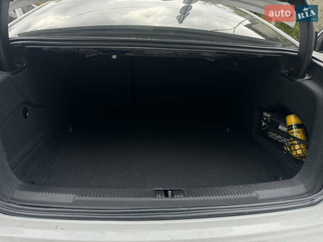 Ауді А6 2014 у Києві на Automoto.ua Білий Ауді А6, об'ємом двигуна 2.97 л та пробігом 195 тис. км за 18000 $, фото 33 на Automoto.ua