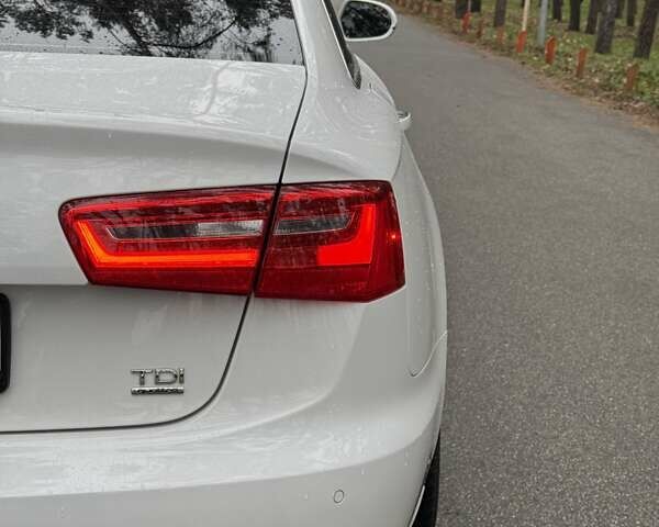 Белый Ауди А6, объемом двигателя 3 л и пробегом 185 тыс. км за 17950 $, фото 14 на Automoto.ua