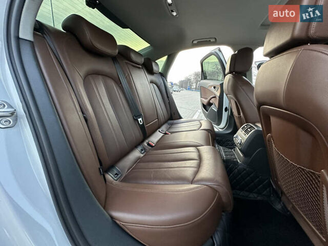Белый Ауди А6, объемом двигателя 2.97 л и пробегом 206 тыс. км за 24900 $, фото 4 на Automoto.ua