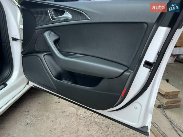 Белый Ауди А6, объемом двигателя 3 л и пробегом 199 тыс. км за 25000 $, фото 26 на Automoto.ua