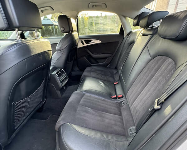 Белый Ауди А6, объемом двигателя 1.8 л и пробегом 260 тыс. км за 15900 $, фото 13 на Automoto.ua