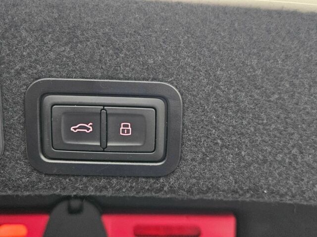 Белый Ауди А6, объемом двигателя 3 л и пробегом 167 тыс. км за 24800 $, фото 13 на Automoto.ua