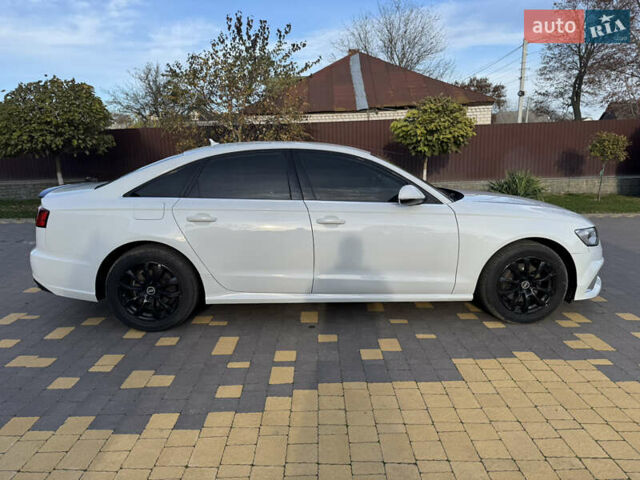 Белый Ауди А6, объемом двигателя 1.8 л и пробегом 260 тыс. км за 15900 $, фото 6 на Automoto.ua