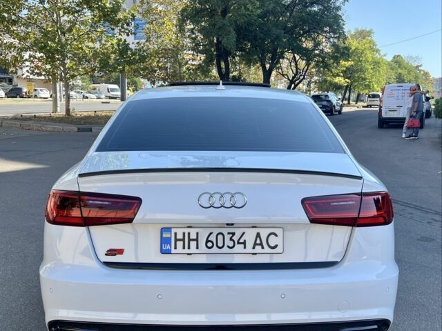 Белый Ауди А6, объемом двигателя 2 л и пробегом 181 тыс. км за 19999 $, фото 5 на Automoto.ua