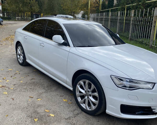 Ауді А6 2015 у Знаменке на Automoto.ua Білий Ауді А6, об'ємом двигуна 1.97 л та пробігом 119 тис. км за 24200 $, фото 16 на Automoto.ua