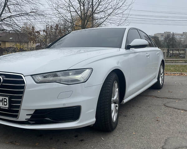 Белый Ауди А6, объемом двигателя 1.97 л и пробегом 143 тыс. км за 22000 $, фото 3 на Automoto.ua