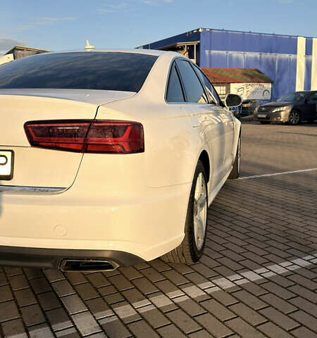 Белый Ауди А6, объемом двигателя 1.98 л и пробегом 150 тыс. км за 17600 $, фото 23 на Automoto.ua