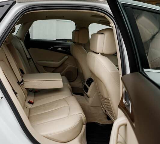 Білий Ауді А6, об'ємом двигуна 1.98 л та пробігом 216 тис. км за 19000 $, фото 38 на Automoto.ua