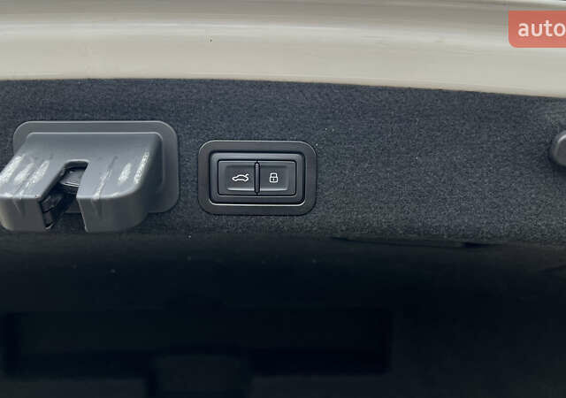 Білий Ауді А6, об'ємом двигуна 3 л та пробігом 195 тис. км за 23000 $, фото 23 на Automoto.ua