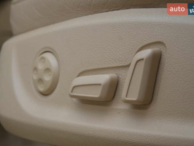 Ауді А6 2015 у Дрогобичі на Automoto.ua Білий Ауді А6, об'ємом двигуна 2 л та пробігом 184 тис. км за 12850 $, фото 69 на Automoto.ua