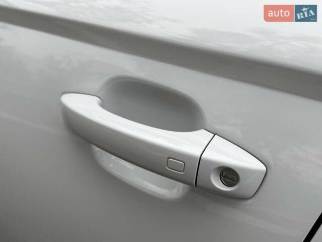 Белый Ауди А6, объемом двигателя 1.98 л и пробегом 135 тыс. км за 19300 $, фото 22 на Automoto.ua