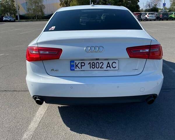 Белый Ауди А6, объемом двигателя 2 л и пробегом 175 тыс. км за 18400 $, фото 4 на Automoto.ua